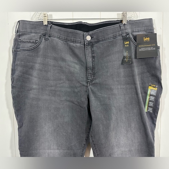 NWT Lee Flex Motion Revolutionary Fit Charcoal Gray Straight Mid Rise Size 26W - Picture 2 of 9